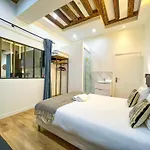 67 - Amazing Parisian Flat