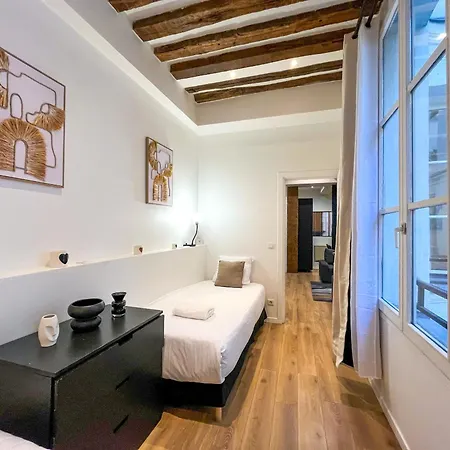 67 - Amazing Parisian Flat Apartment