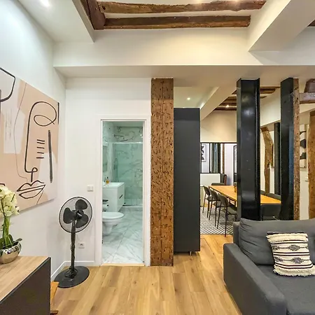 Apartment 67 - Amazing Parisian Flat *