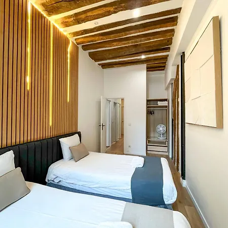 67 - Amazing Parisian Flat Apartment *