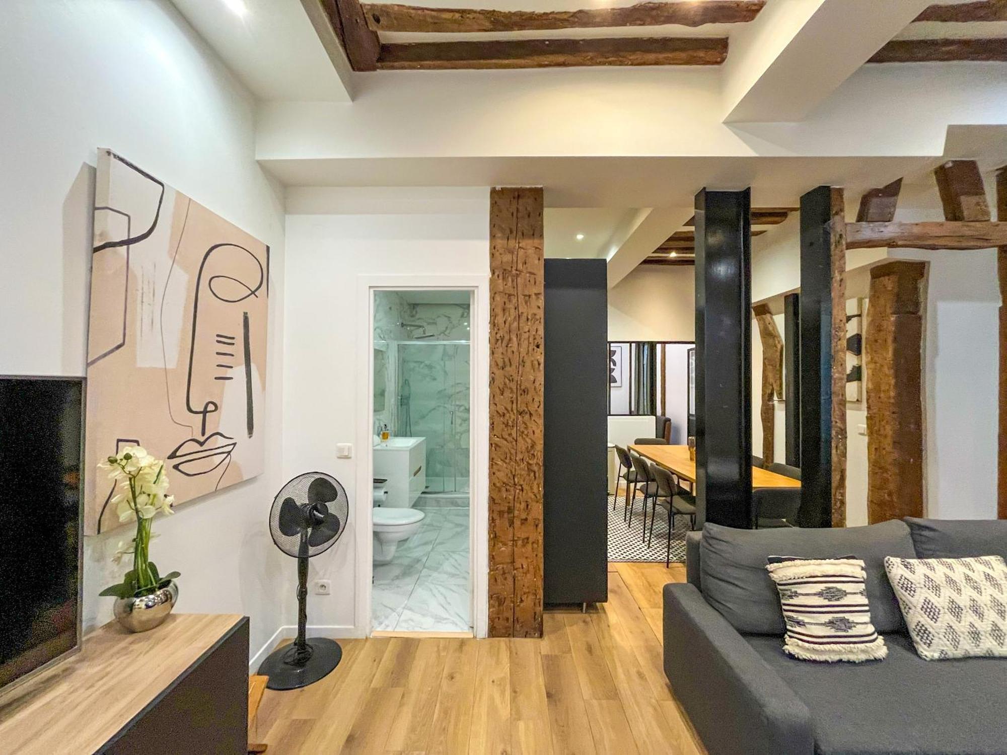 Apartment 67 - Amazing Parisian Flat *